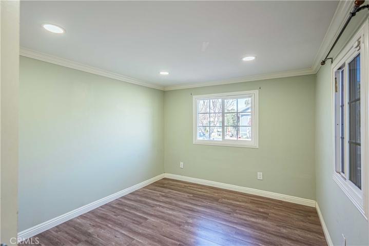 300 N Ellis Street Unit 33B, Lake Elsinore, California 92530