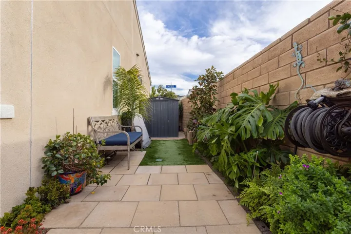 25103 Limetree Lane, Canyon Country, California 91387