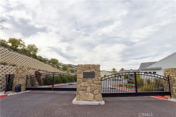 25103 Limetree Lane, Canyon Country, California 91387