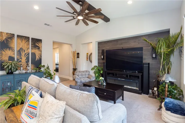 25103 Limetree Lane, Canyon Country, California 91387