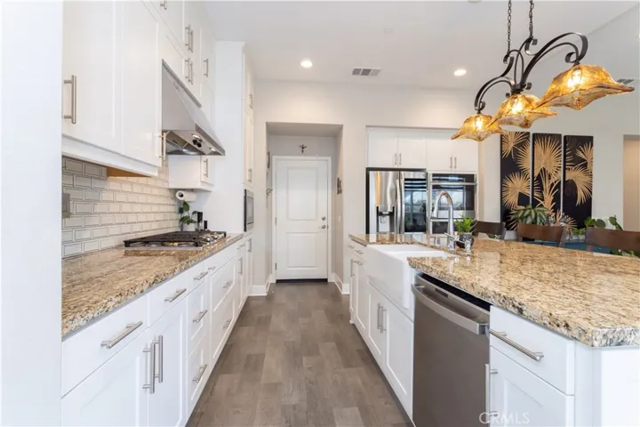 25103 Limetree Lane, Canyon Country, California 91387