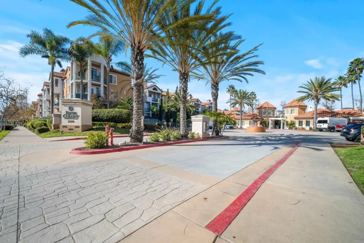 2220 Camino De La Reina 104, San Diego, California 92108