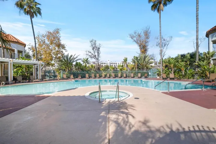 2220 Camino De La Reina 104, San Diego, California 92108