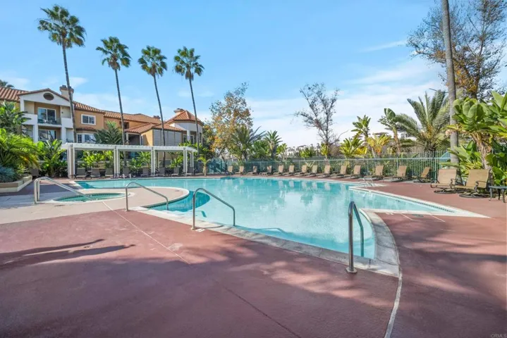 2220 Camino De La Reina 104, San Diego, California 92108