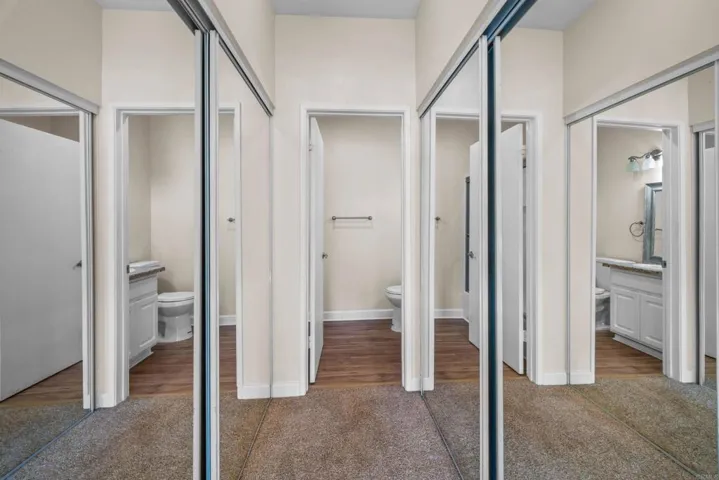 2220 Camino De La Reina 104, San Diego, California 92108