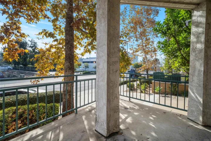 2220 Camino De La Reina 104, San Diego, California 92108