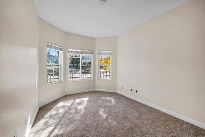 2220 Camino De La Reina 104, San Diego, California 92108