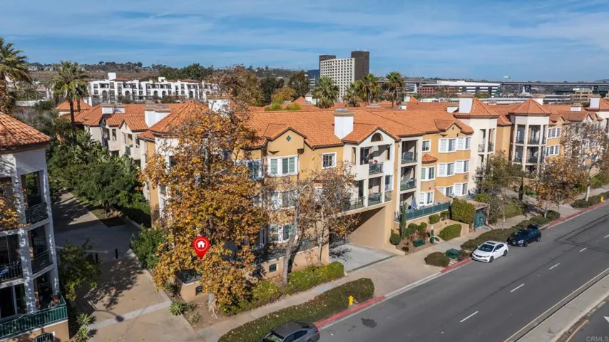 2220 Camino De La Reina 104, San Diego, California 92108