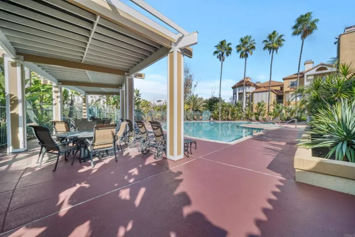 2220 Camino De La Reina 104, San Diego, California 92108