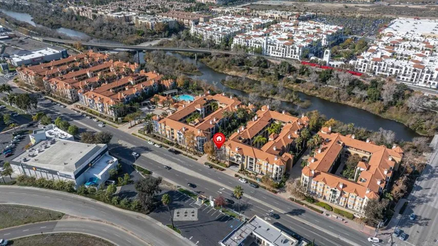 2220 Camino De La Reina 104, San Diego, California 92108
