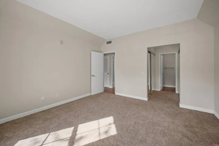 2220 Camino De La Reina 104, San Diego, California 92108