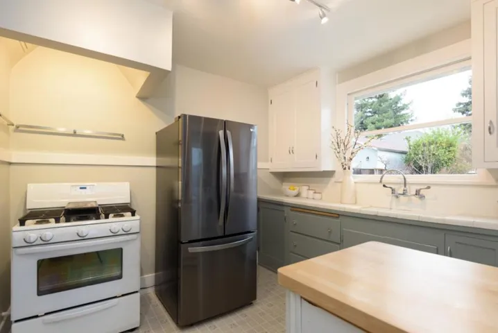 160 N 16th Street, San Jose, California 95112