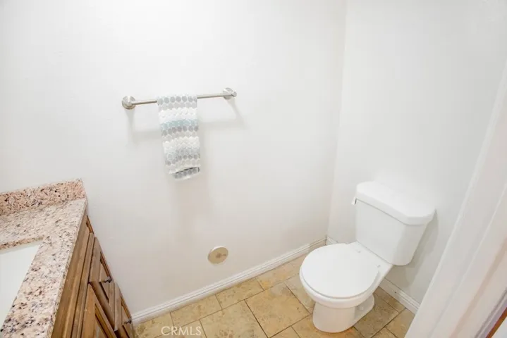 6770 N Paramount Boulevard B, Long Beach, California 90805