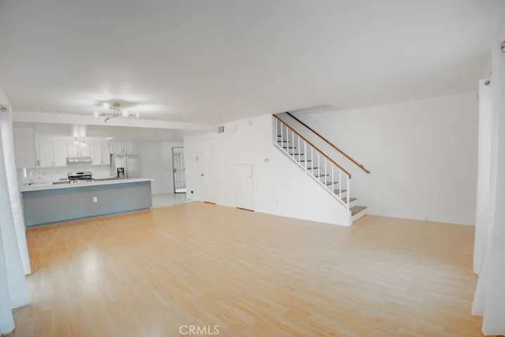 6770 N Paramount Boulevard B, Long Beach, California 90805