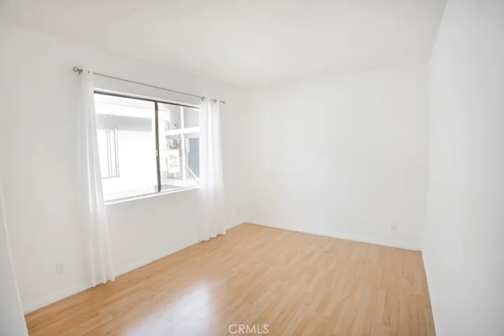 6770 N Paramount Boulevard B, Long Beach, California 90805