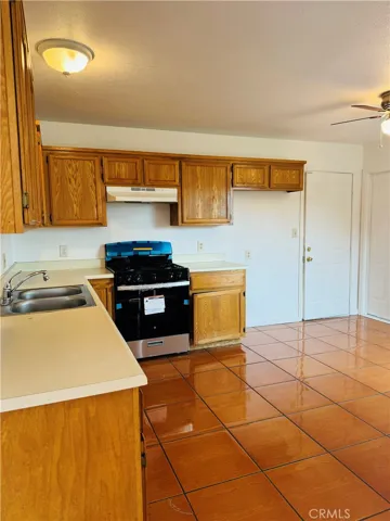 21345 Inyo Street, Lost Hills, California 93249