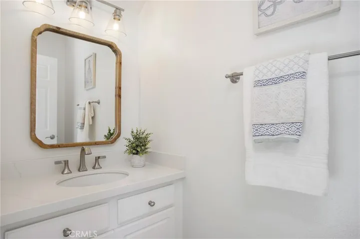 Powder bath downstairs