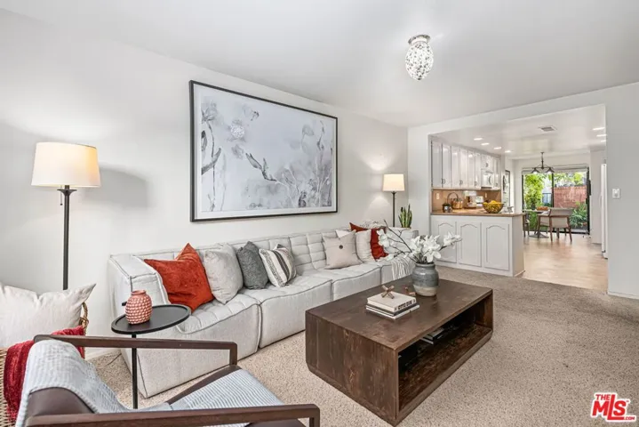 2736 Bottlebrush Drive, Los Angeles, California 90077