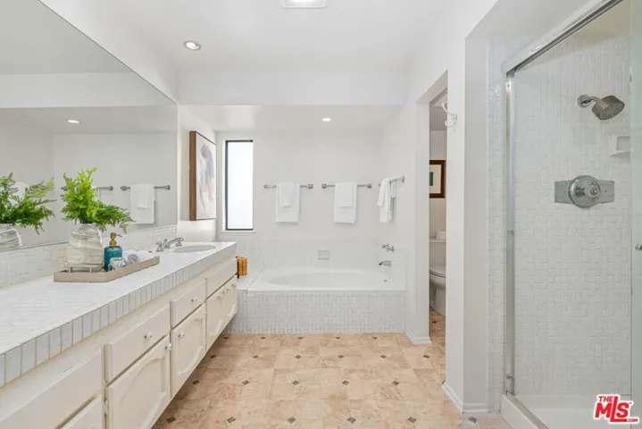 2736 Bottlebrush Drive, Los Angeles, California 90077