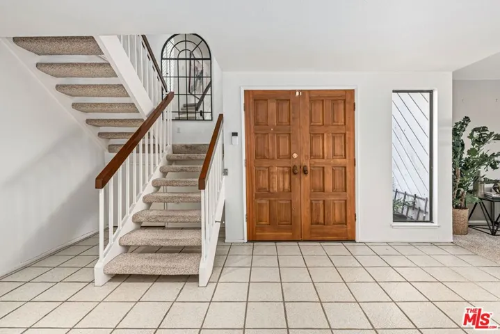 2736 Bottlebrush Drive, Los Angeles, California 90077