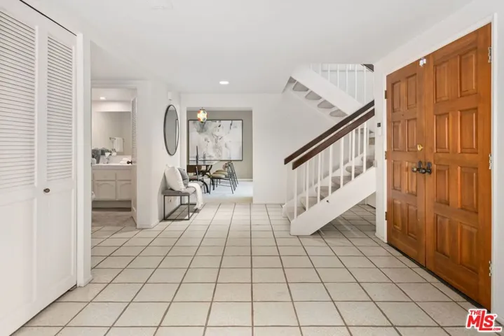 2736 Bottlebrush Drive, Los Angeles, California 90077