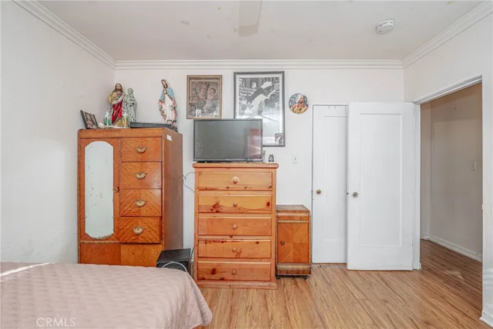 2560 Indiana Avenue, South Gate, California 90280