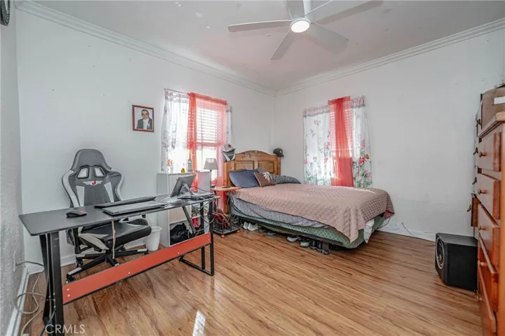 2560 Indiana Avenue, South Gate, California 90280