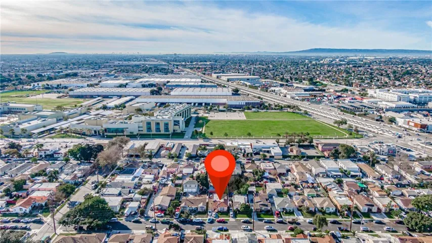2560 Indiana Avenue, South Gate, California 90280