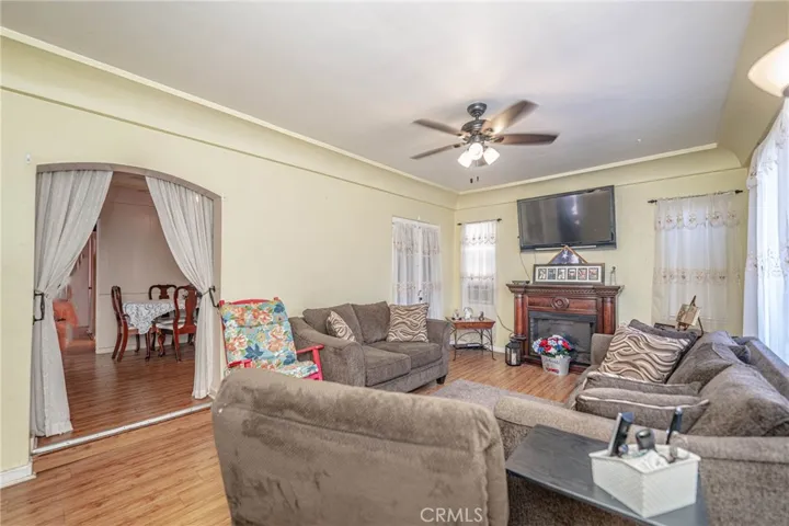 2560 Indiana Avenue, South Gate, California 90280