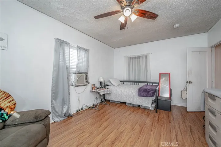 2560 Indiana Avenue, South Gate, California 90280