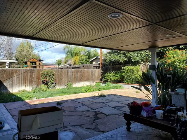 BACKYARD COVERED PATIO