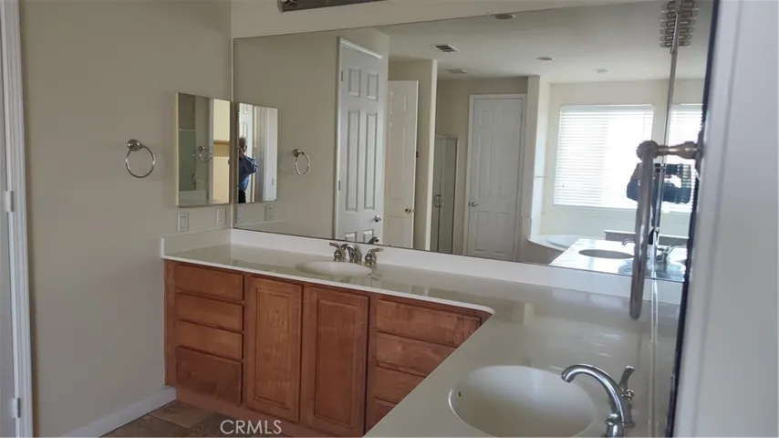 7903 Vandewater Street, Eastvale, California 92880