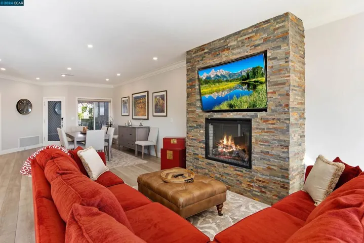 375 S Eagle Nest Ln, Danville, California 94506