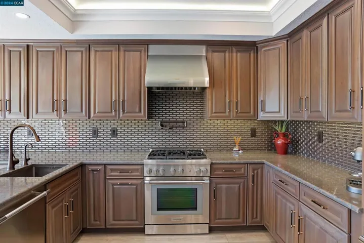 375 S Eagle Nest Ln, Danville, California 94506