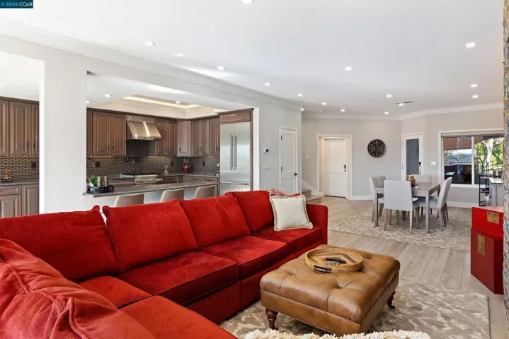 375 S Eagle Nest Ln, Danville, California 94506