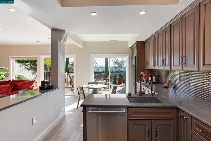 375 S Eagle Nest Ln, Danville, California 94506