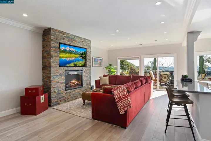 375 S Eagle Nest Ln, Danville, California 94506