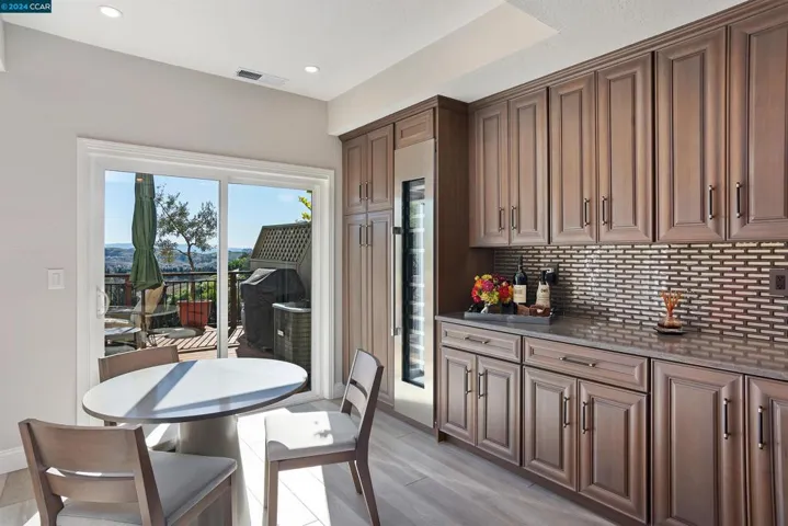 375 S Eagle Nest Ln, Danville, California 94506