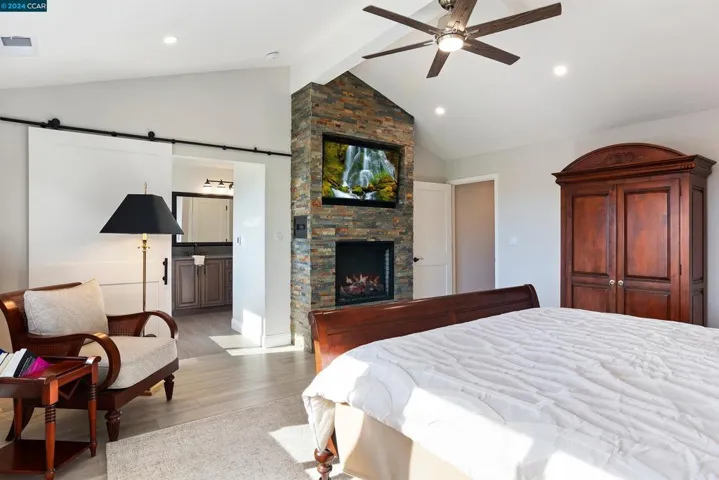 375 S Eagle Nest Ln, Danville, California 94506