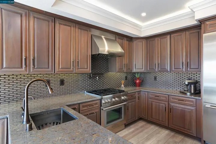 375 S Eagle Nest Ln, Danville, California 94506