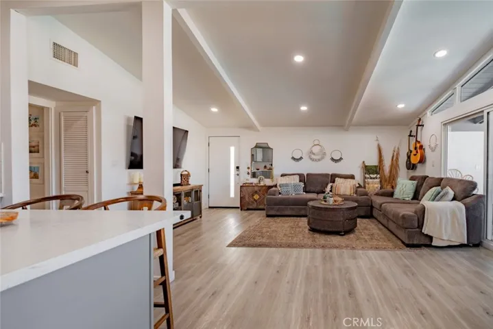 6413 Wystone Avenue, Reseda, California 91335