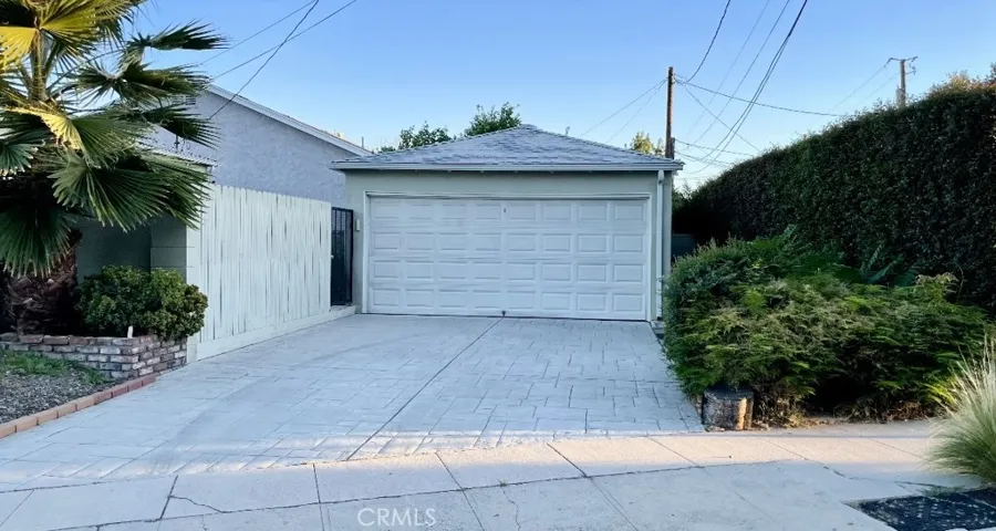 1641 N Lincoln Street, Burbank, California 91506