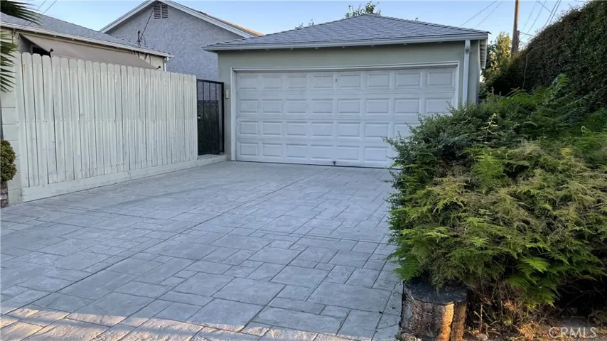 1641 N Lincoln Street, Burbank, California 91506