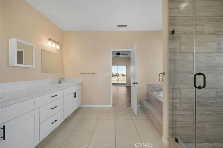 12474 Fir Street, Oak Hills, California 92344