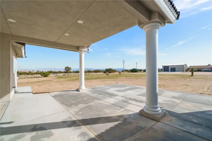 12474 Fir Street, Oak Hills, California 92344