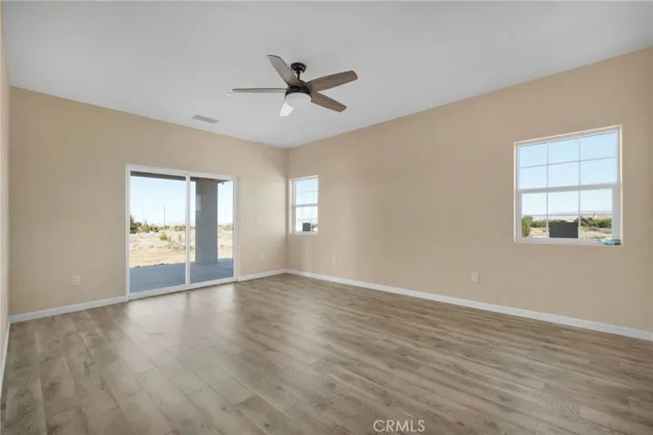 12474 Fir Street, Oak Hills, California 92344