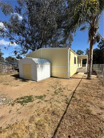 Left side of 6553 sf lot