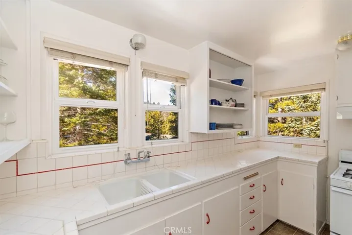 38708 Talbot Drive, Big Bear Lake, California 92315