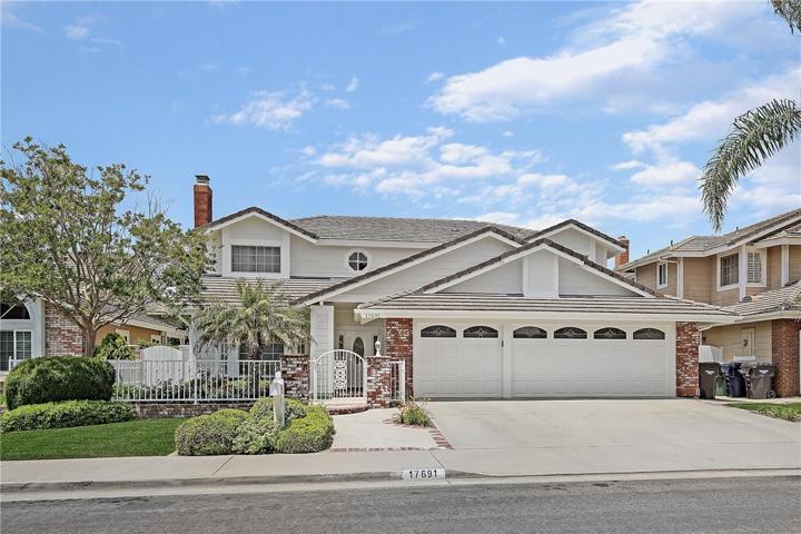 17691 Helenbrook Lane, Huntington Beach, California 92649
