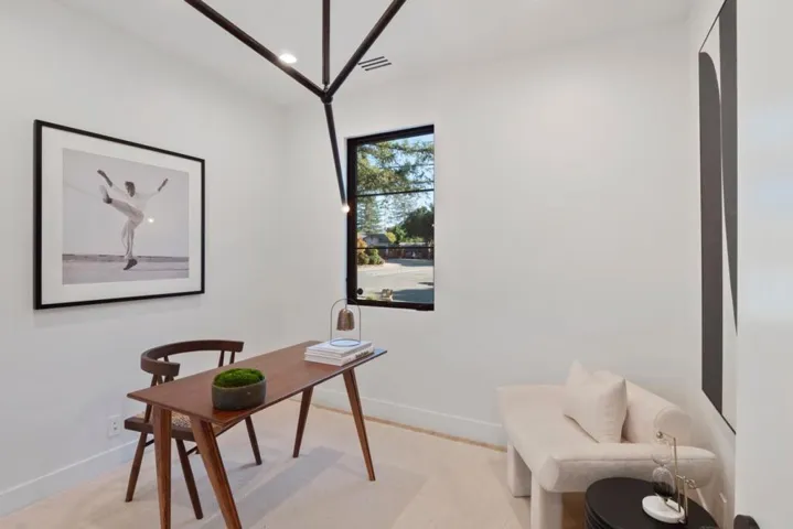 18639 Ravenwood Drive, Saratoga, California 95070
